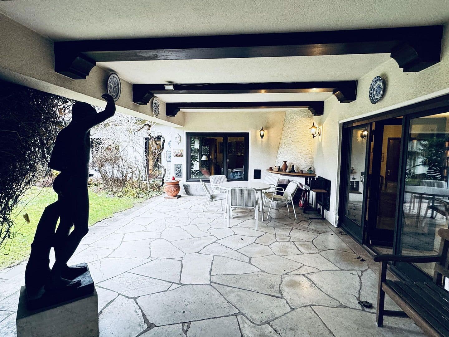 Predaj domu 365 m², pozemek 1.250 m², Saarbrücken, Sársko Predaj domu 365 m², pozemek 1.250 m², Saarbrücken, Sársko