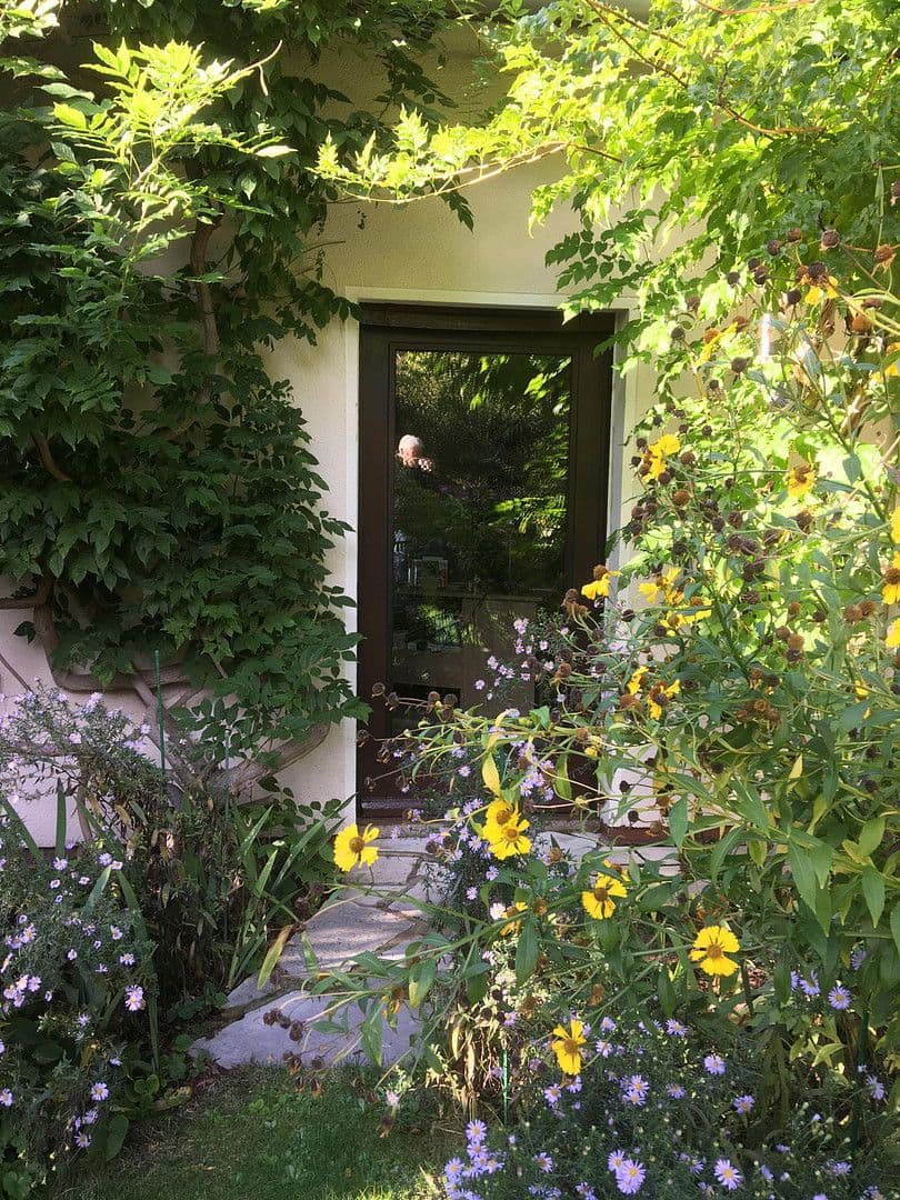 Predaj domu 365 m², pozemek 1.250 m², Saarbrücken, Sársko Predaj domu 365 m², pozemek 1.250 m², Saarbrücken, Sársko