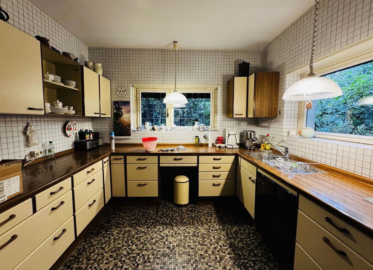 Predaj domu 365 m², pozemek 1.250 m², Saarbrücken, Sársko Predaj domu 365 m², pozemek 1.250 m², Saarbrücken, Sársko