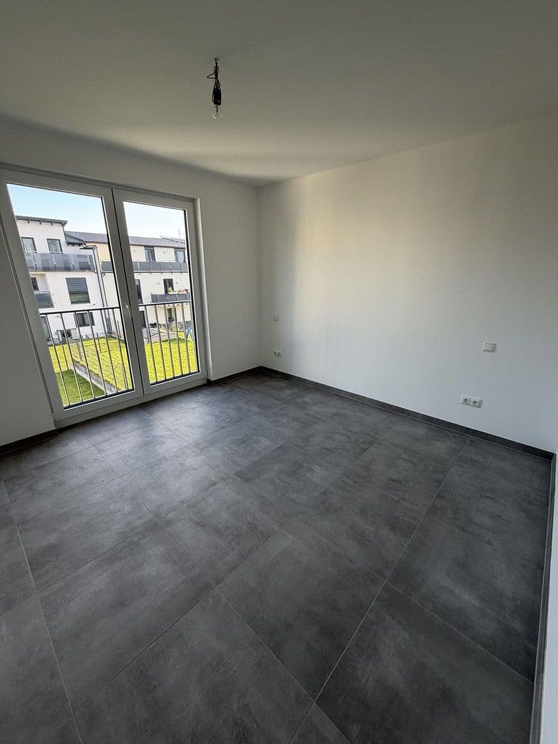 Prenájom domu 200 m², pozemek 60 m², Ofenbach, Hesensko Prenájom domu 200 m², pozemek 60 m², Ofenbach, Hesensko