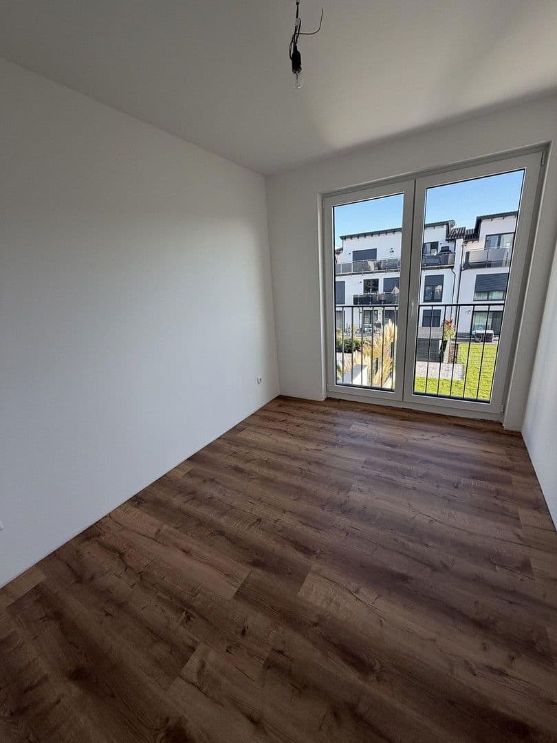 Prenájom domu 200 m², pozemek 60 m², Ofenbach, Hesensko Prenájom domu 200 m², pozemek 60 m², Ofenbach, Hesensko