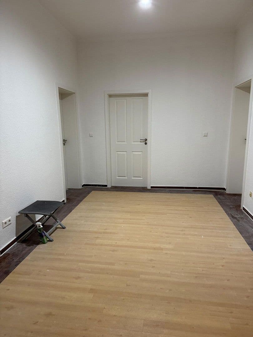 Prenájom bytu 3-izbový 83 m², Wenderter Straße 15, Sarstedt, Dolné Sasko Prenájom bytu 3-izbový 83 m², Wenderter Straße 15, Sarstedt, Dolné Sasko