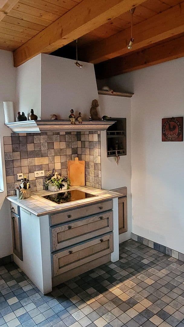 Predaj domu 208 m², pozemek 1.503 m², Ritter-Honius-Str. 15, Rohrbach, Porýnie-Falcko Predaj domu 208 m², pozemek 1.503 m², Ritter-Honius-Str. 15, Rohrbach, Porýnie-Falcko