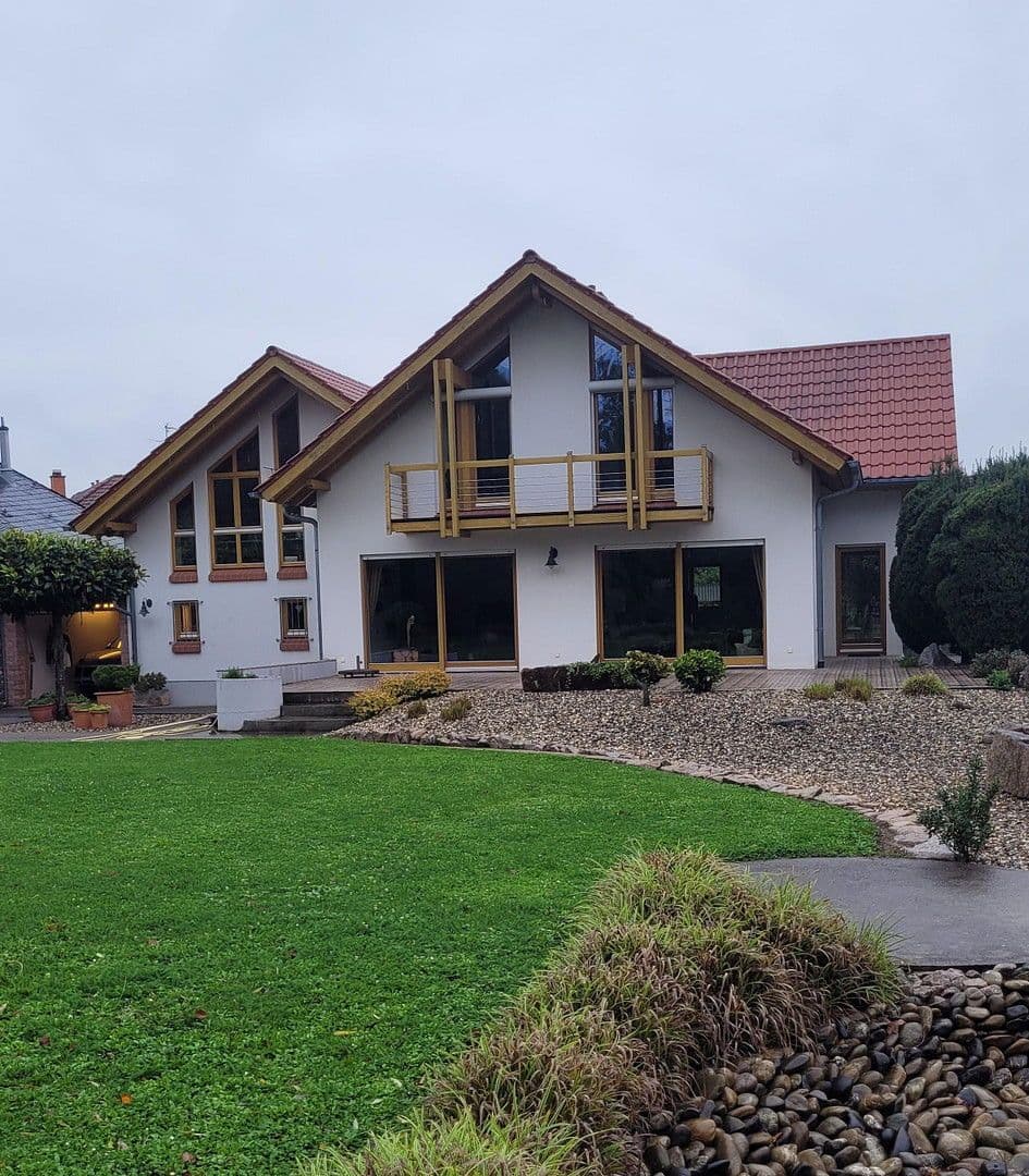 Predaj domu 208 m², pozemek 1.503 m², Ritter-Honius-Str. 15, Rohrbach, Porýnie-Falcko Predaj domu 208 m², pozemek 1.503 m², Ritter-Honius-Str. 15, Rohrbach, Porýnie-Falcko