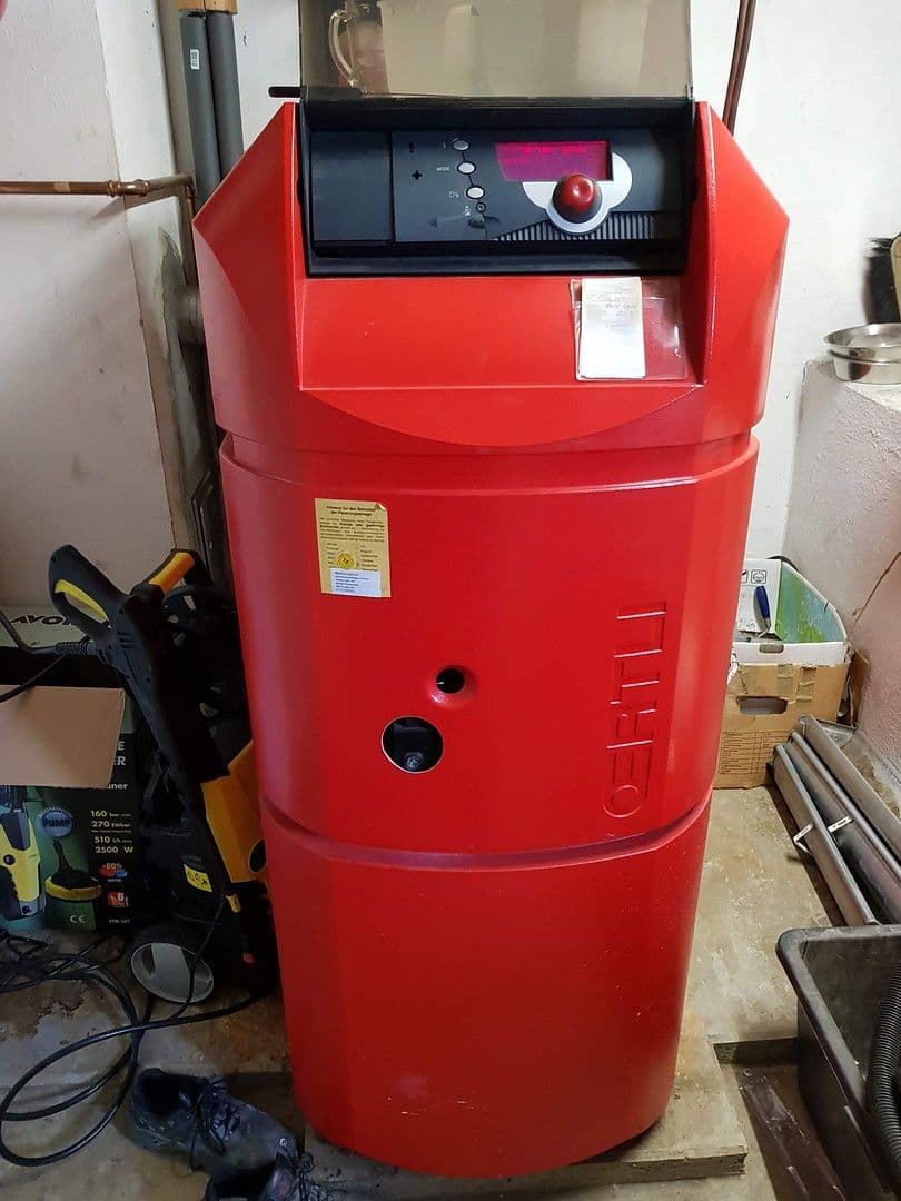 Predaj domu 313 m², pozemek 480 m², Hüllreuthstr 13, Michelau in Oberfranken, Bavorsko Predaj domu 313 m², pozemek 480 m², Hüllreuthstr 13, Michelau in Oberfranken, Bavorsko