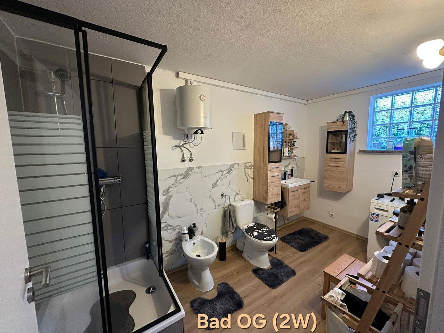 Predaj domu 313 m², pozemek 480 m², Hüllreuthstr 13, Michelau in Oberfranken, Bavorsko Predaj domu 313 m², pozemek 480 m², Hüllreuthstr 13, Michelau in Oberfranken, Bavorsko