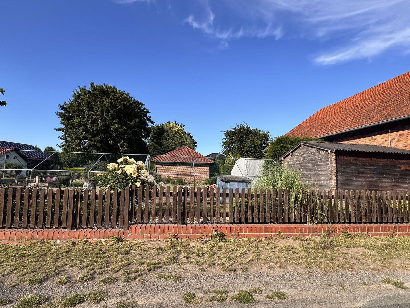 Predaj domu 180 m², pozemek 1.320 m², Uchte, Dolné Sasko Predaj domu 180 m², pozemek 1.320 m², Uchte, Dolné Sasko