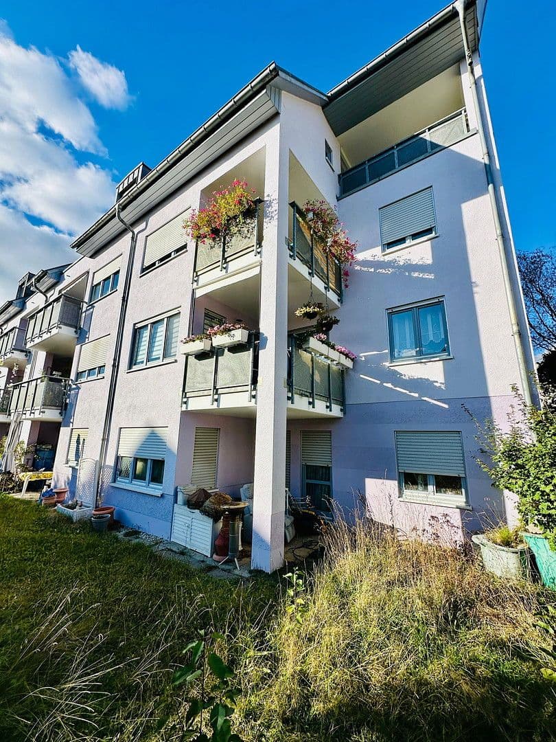 Prenájom bytu 3-izbový 80 m², Espenweg 5, Wilkau-Haßlau, Sasko Prenájom bytu 3-izbový 80 m², Espenweg 5, Wilkau-Haßlau, Sasko