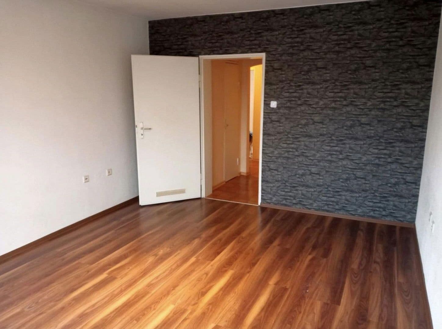 Prenájom bytu 2-izbový 62 m², Wittelsbachstraße 72, Ludwigshafen, Porýnie-Falcko Prenájom bytu 2-izbový 62 m², Wittelsbachstraße 72, Ludwigshafen, Porýnie-Falcko