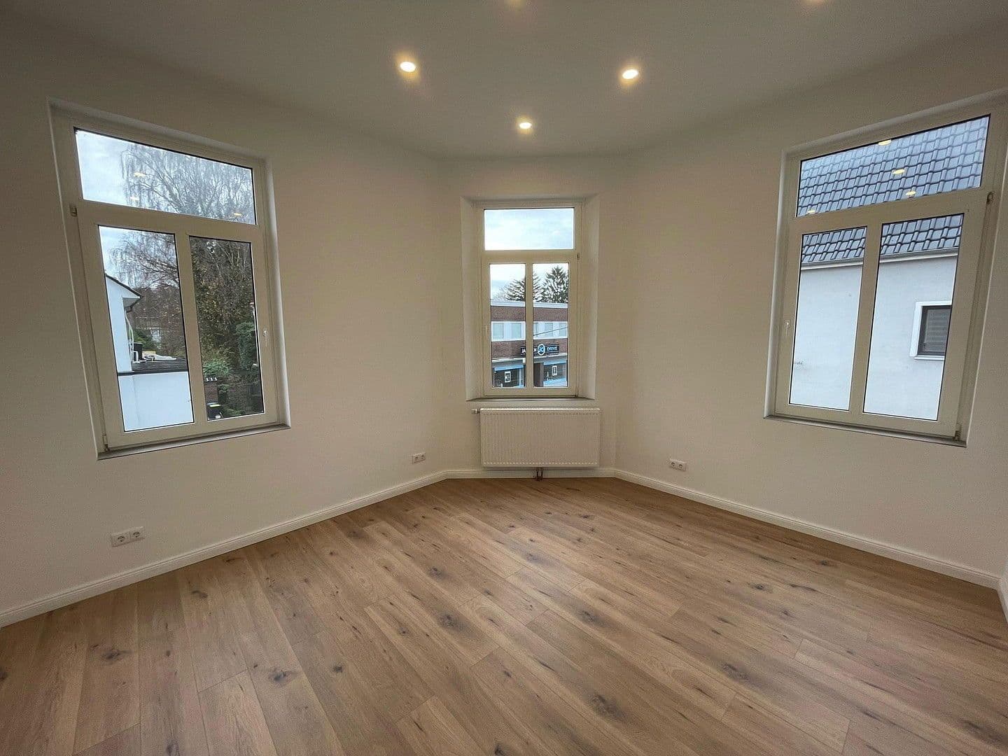 Prenájom bytu 3-izbový 72 m², Mühlenstraße 31, Delmenhorst, Dolné Sasko Prenájom bytu 3-izbový 72 m², Mühlenstraße 31, Delmenhorst, Dolné Sasko