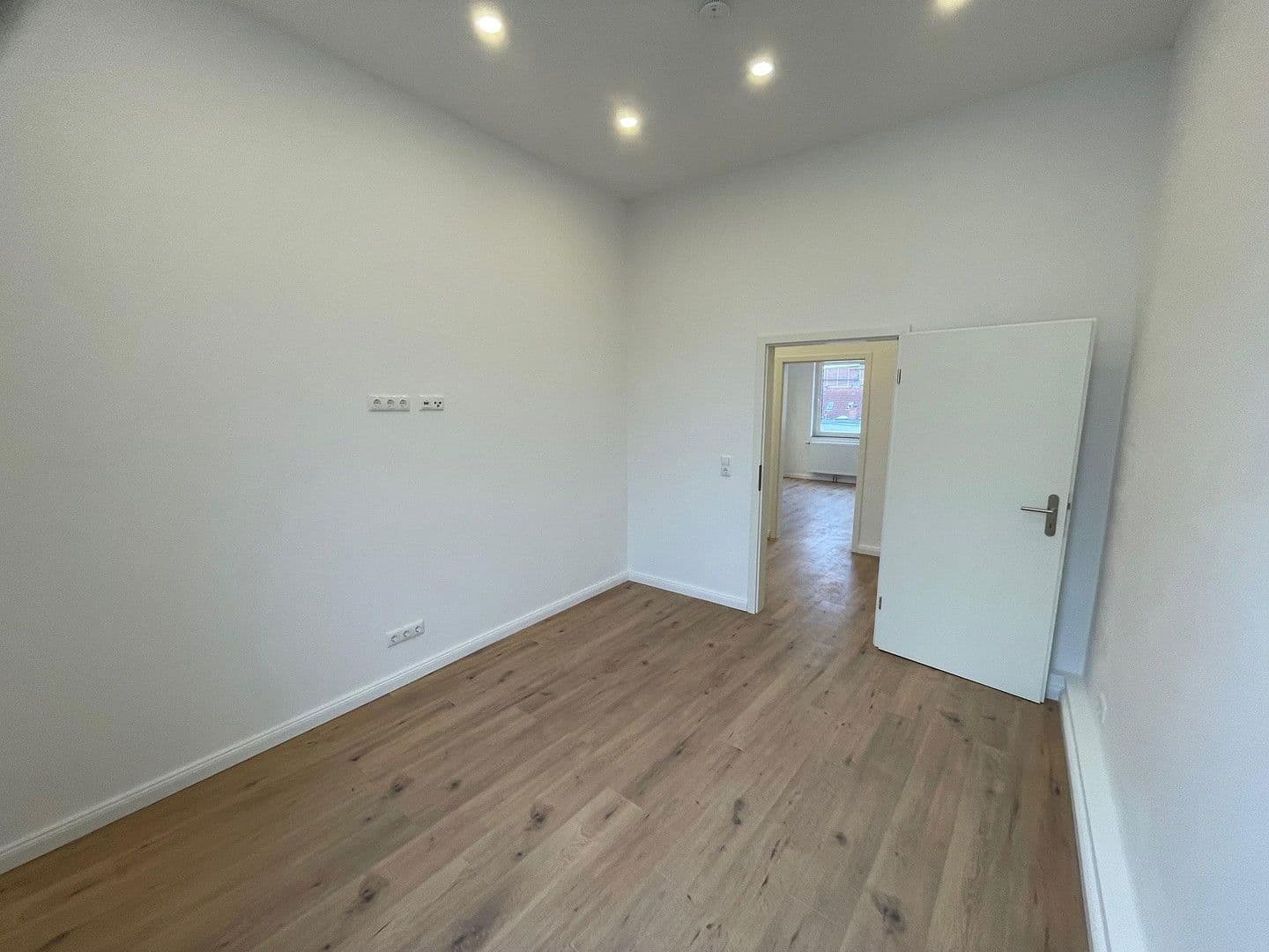 Prenájom bytu 3-izbový 72 m², Mühlenstraße 31, Delmenhorst, Dolné Sasko Prenájom bytu 3-izbový 72 m², Mühlenstraße 31, Delmenhorst, Dolné Sasko