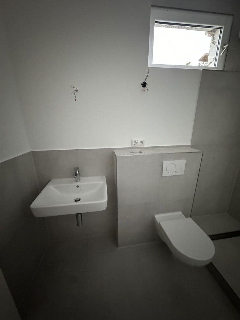 Prenájom bytu 3-izbový 75 m², Rheinstraße 214, Ingelheim am Rhein, Porýnie-Falcko Prenájom bytu 3-izbový 75 m², Rheinstraße 214, Ingelheim am Rhein, Porýnie-Falcko