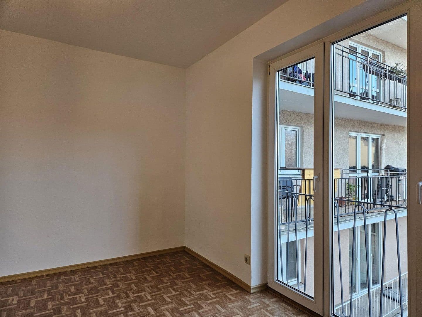 Prenájom bytu 3-izbový 69 m², Paul-Heyse-Straße 19, München, Bavorsko Prenájom bytu 3-izbový 69 m², Paul-Heyse-Straße 19, München, Bavorsko