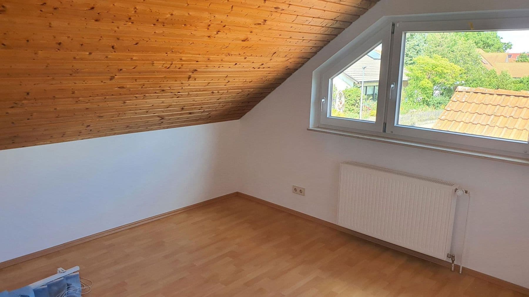 Prenájom bytu 4-izbový 88 m², Rottenburg am Neckar, Bádensko-Wurttembersko Prenájom bytu 4-izbový 88 m², Rottenburg am Neckar, Bádensko-Wurttembersko