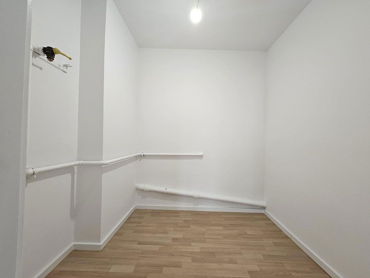 Prenájom bytu 2-izbový 68 m², Agnes-Bernauer-Straße 73, München, Bavorsko Prenájom bytu 2-izbový 68 m², Agnes-Bernauer-Straße 73, München, Bavorsko