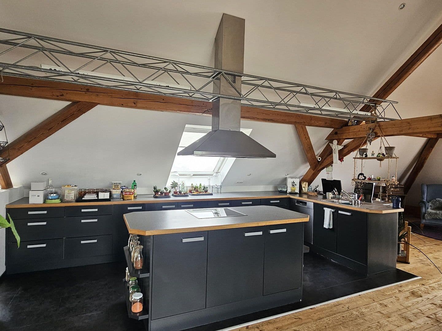 Prenájom bytu 3-izbový 120 m², Müllergasse 1, Geislingen, Bádensko-Wurttembersko Prenájom bytu 3-izbový 120 m², Müllergasse 1, Geislingen, Bádensko-Wurttembersko