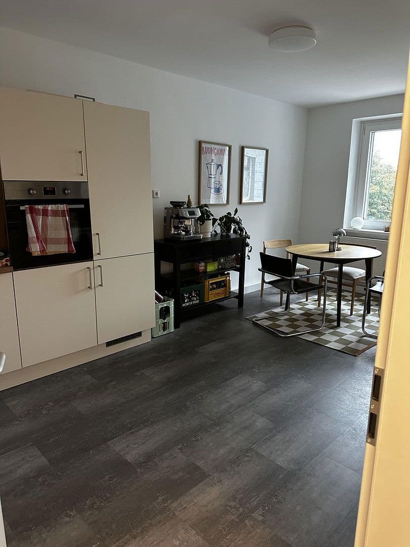 Prenájom bytu 2-izbový 67 m², Ruhrstraße 58, Witten, Severné Porýnie - Westfálsko Prenájom bytu 2-izbový 67 m², Ruhrstraße 58, Witten, Severné Porýnie - Westfálsko