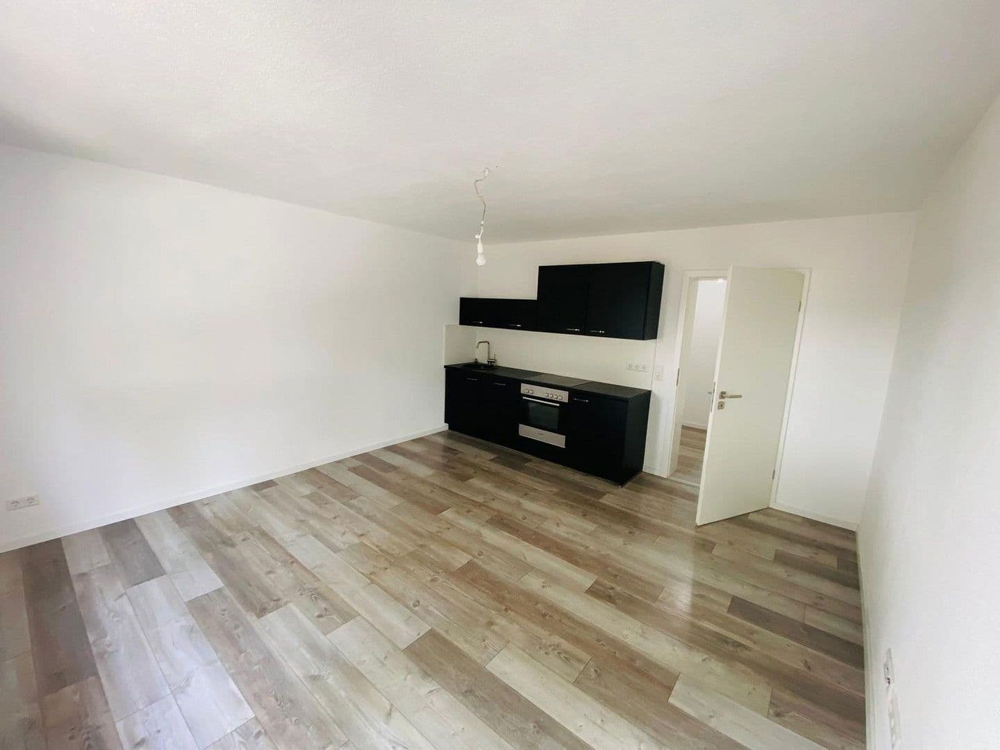 Prenájom bytu 2-izbový 47 m², Blücherstraße 20, Pforzheim, Bádensko-Wurttembersko Prenájom bytu 2-izbový 47 m², Blücherstraße 20, Pforzheim, Bádensko-Wurttembersko