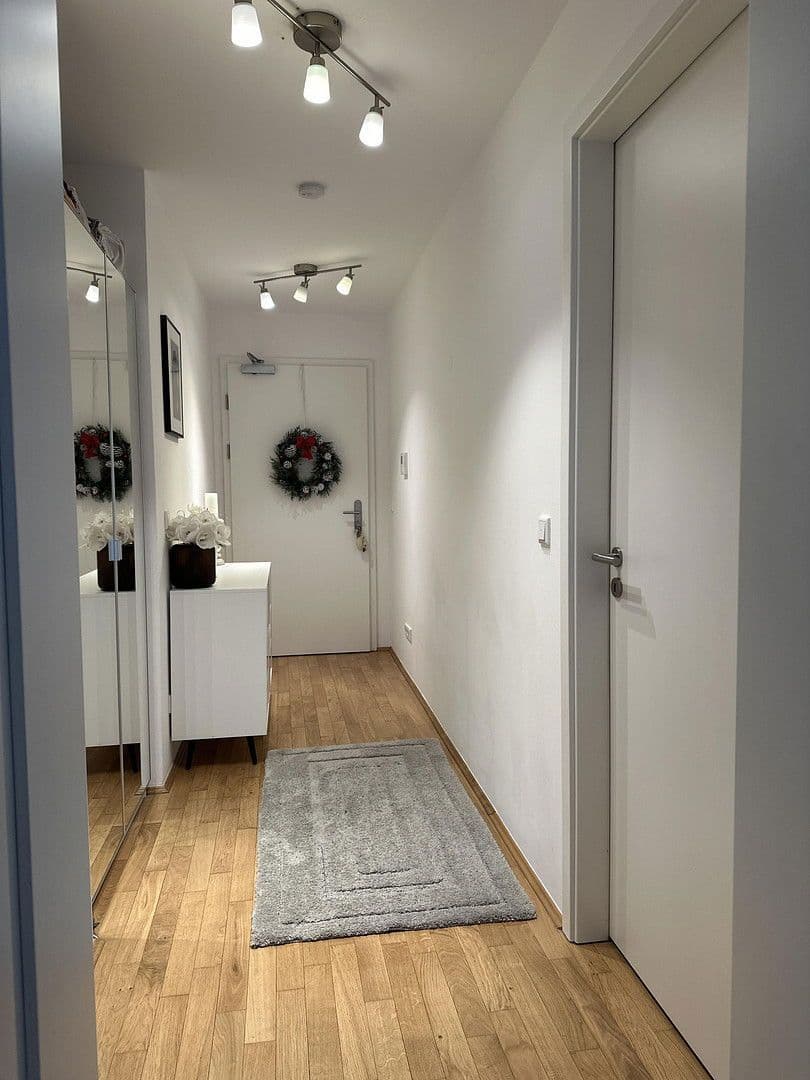 Prenájom bytu 2-izbový 64 m², München, Bavorsko Prenájom bytu 2-izbový 64 m², München, Bavorsko