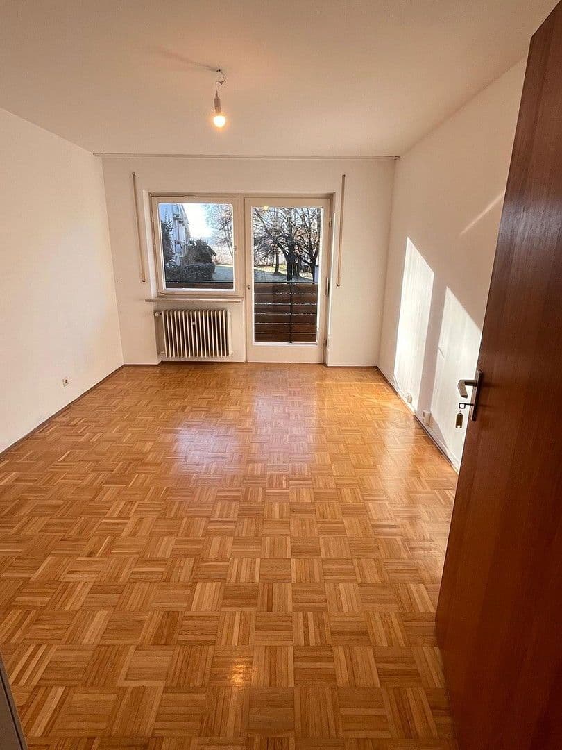 Predaj domu 115 m², pozemek 327 m², Kirchseeoner Weg 49, Eglharting, Bavorsko Predaj domu 115 m², pozemek 327 m², Kirchseeoner Weg 49, Eglharting, Bavorsko