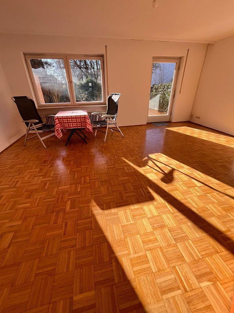 Predaj domu 115 m², pozemek 327 m², Kirchseeoner Weg 49, Eglharting, Bavorsko Predaj domu 115 m², pozemek 327 m², Kirchseeoner Weg 49, Eglharting, Bavorsko