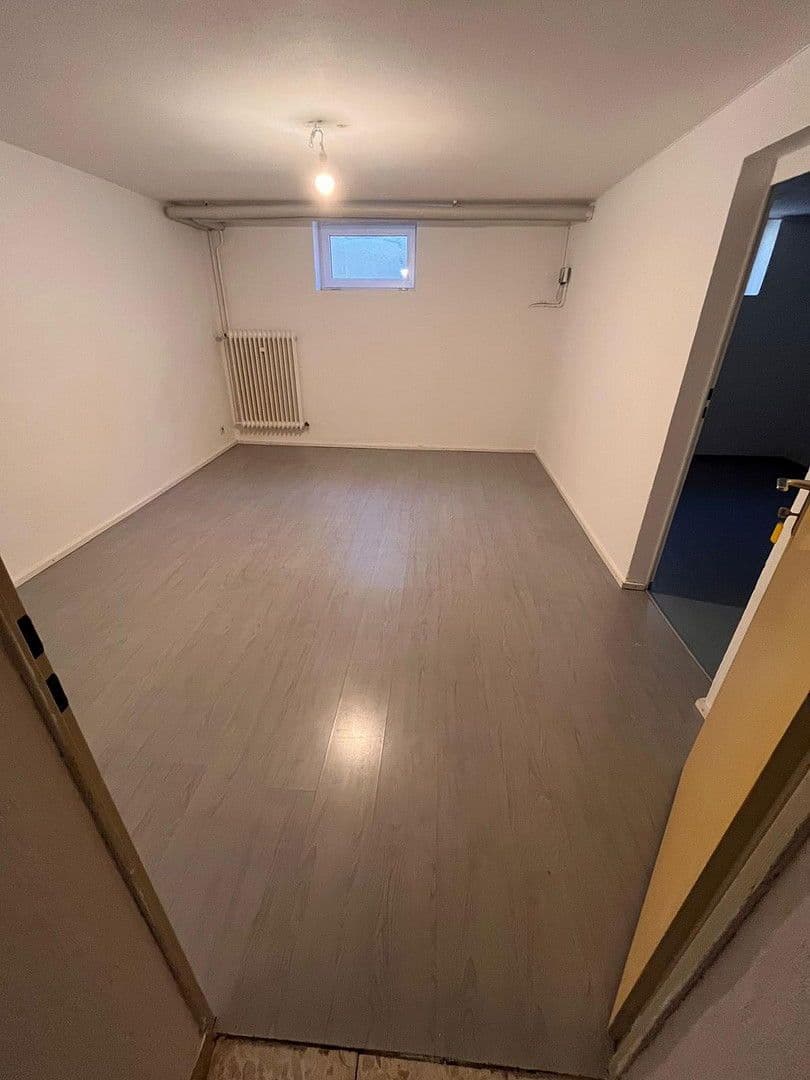 Predaj domu 115 m², pozemek 327 m², Kirchseeoner Weg 49, Eglharting, Bavorsko Predaj domu 115 m², pozemek 327 m², Kirchseeoner Weg 49, Eglharting, Bavorsko