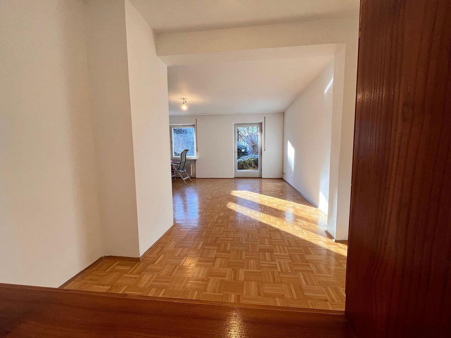 Predaj domu 115 m², pozemek 327 m², Kirchseeoner Weg 49, Eglharting, Bavorsko Predaj domu 115 m², pozemek 327 m², Kirchseeoner Weg 49, Eglharting, Bavorsko