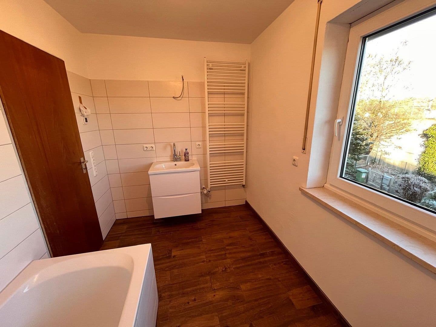 Predaj domu 115 m², pozemek 327 m², Kirchseeoner Weg 49, Eglharting, Bavorsko Predaj domu 115 m², pozemek 327 m², Kirchseeoner Weg 49, Eglharting, Bavorsko