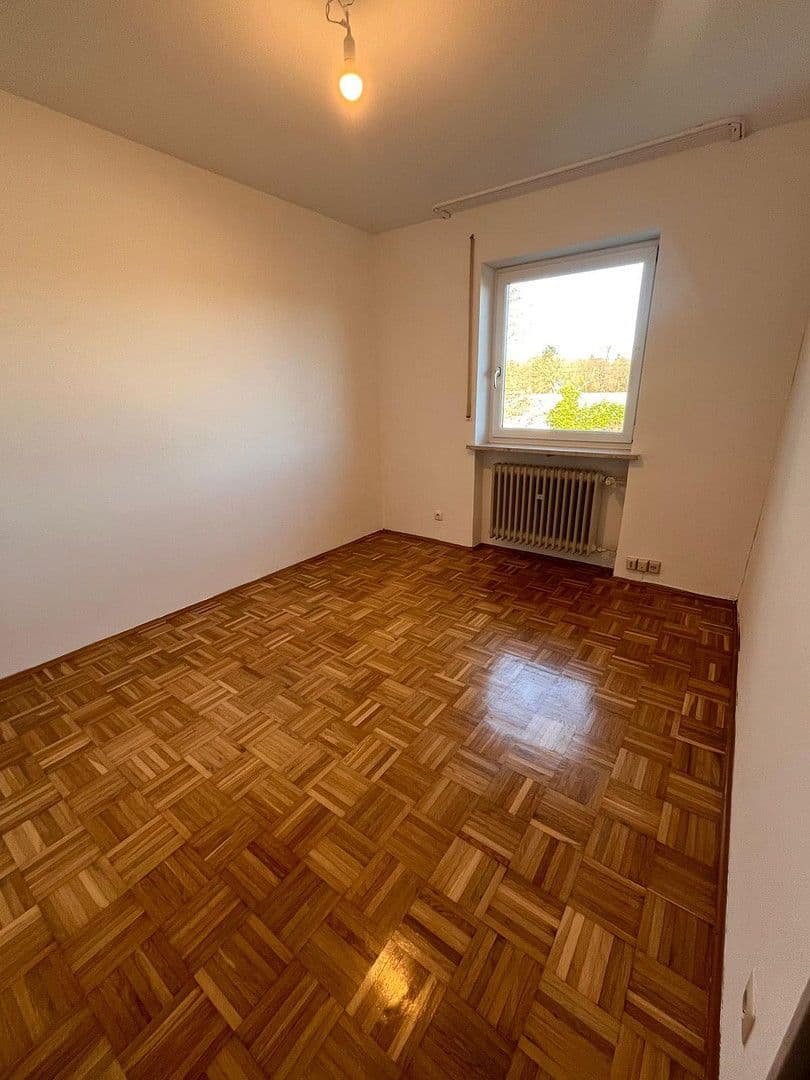 Predaj domu 115 m², pozemek 327 m², Kirchseeoner Weg 49, Eglharting, Bavorsko Predaj domu 115 m², pozemek 327 m², Kirchseeoner Weg 49, Eglharting, Bavorsko