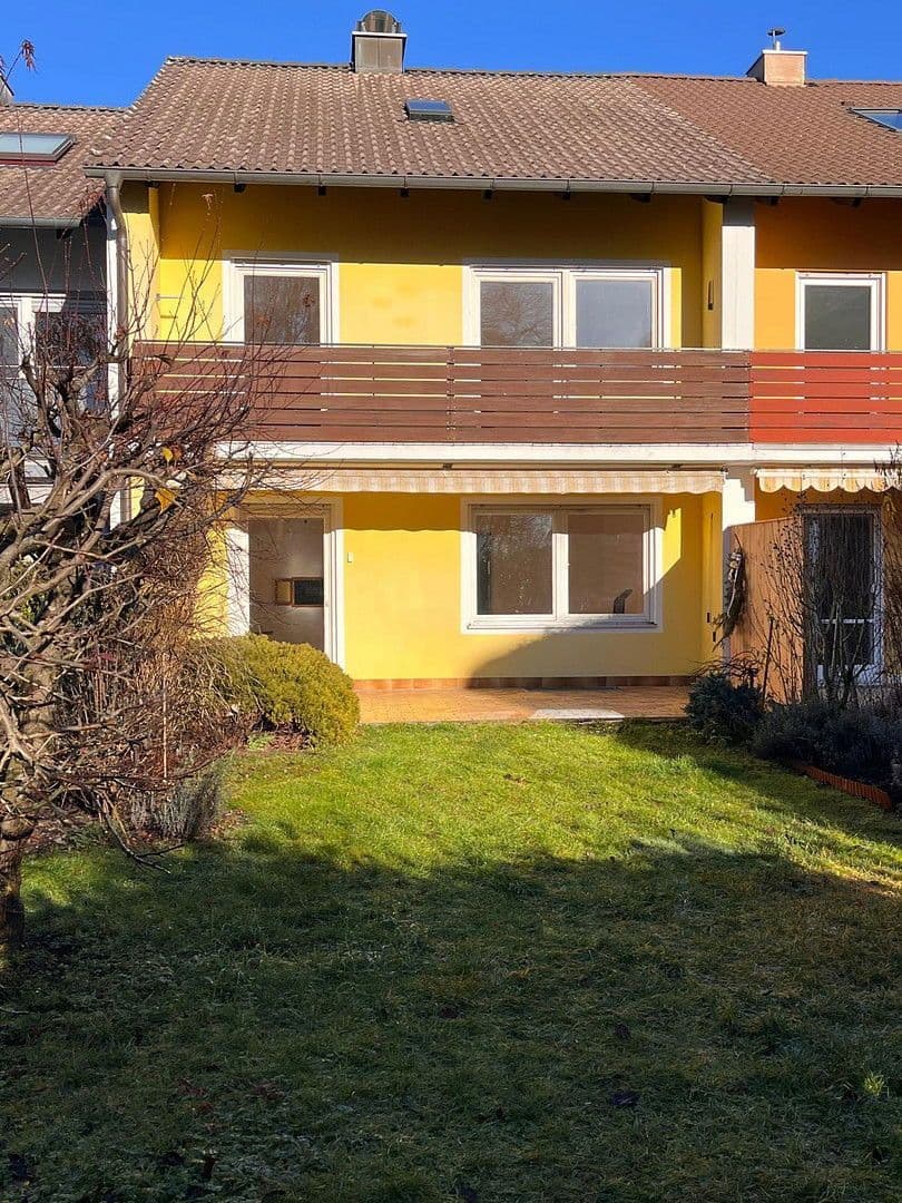 Predaj domu 115 m², pozemek 327 m², Kirchseeoner Weg 49, Eglharting, Bavorsko Predaj domu 115 m², pozemek 327 m², Kirchseeoner Weg 49, Eglharting, Bavorsko