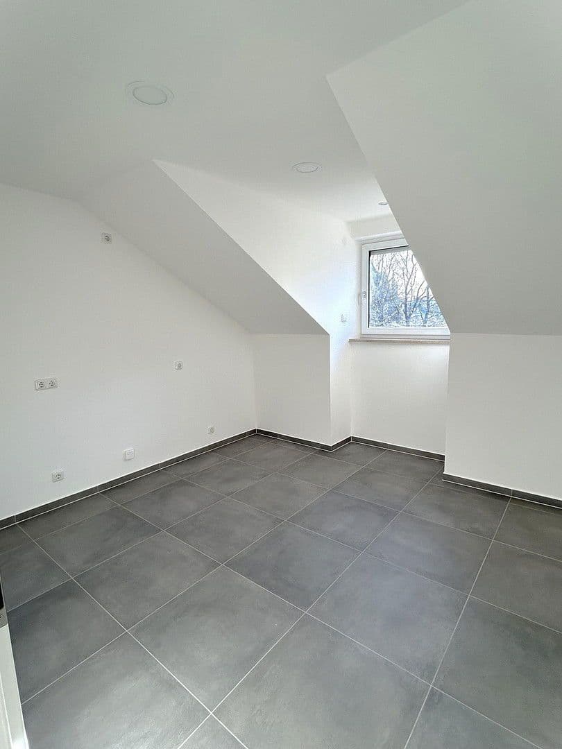 Prenájom bytu 2-izbový 63 m², Ellingerweg 98, München, Bavorsko Prenájom bytu 2-izbový 63 m², Ellingerweg 98, München, Bavorsko