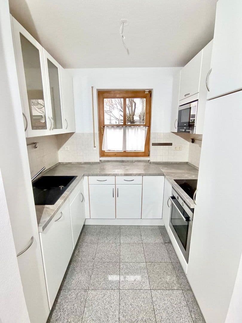 Prenájom domu 110 m², pozemek 175 m², Eichenau, Bavorsko Prenájom domu 110 m², pozemek 175 m², Eichenau, Bavorsko