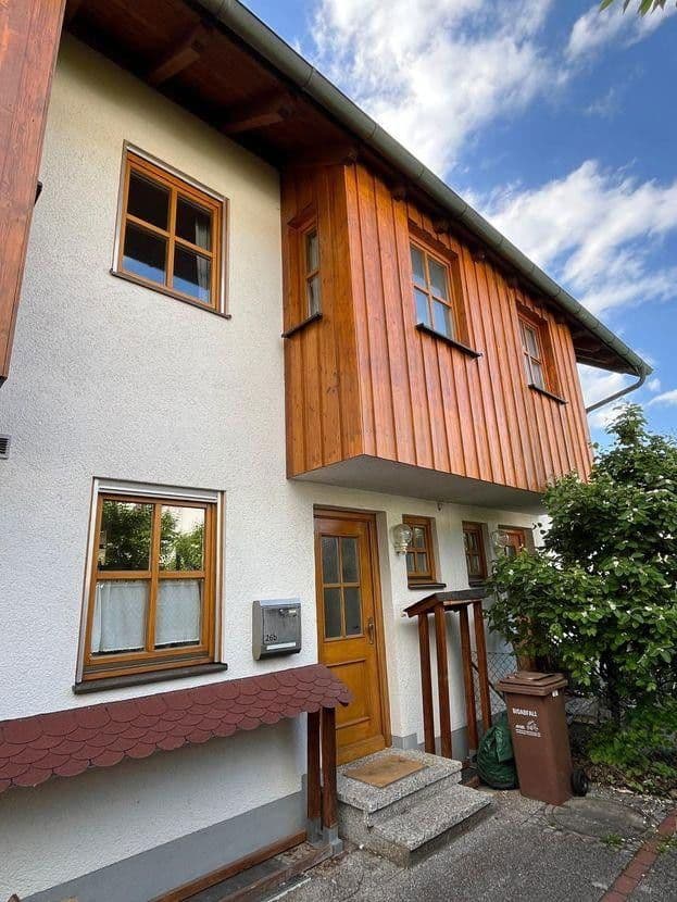 Prenájom domu 110 m², pozemek 175 m², Eichenau, Bavorsko Prenájom domu 110 m², pozemek 175 m², Eichenau, Bavorsko