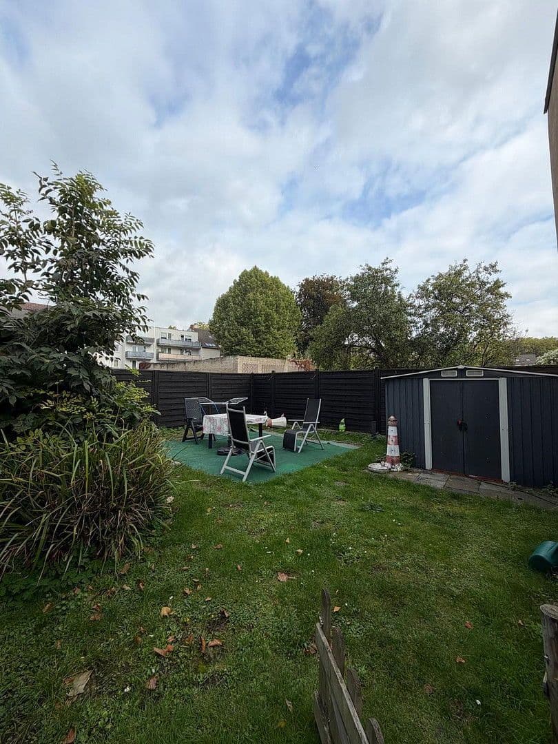 Prenájom domu 65 m², pozemek 107 m², Katharinenstraße 73, Oberhausen, Severné Porýnie - Westfálsko Prenájom domu 65 m², pozemek 107 m², Katharinenstraße 73, Oberhausen, Severné Porýnie - Westfálsko