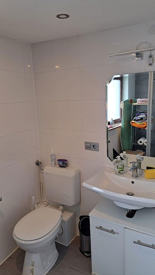 Prenájom bytu 2-izbový 65 m², Darmstädter Str 39, Bickenbach, Hesensko Prenájom bytu 2-izbový 65 m², Darmstädter Str 39, Bickenbach, Hesensko