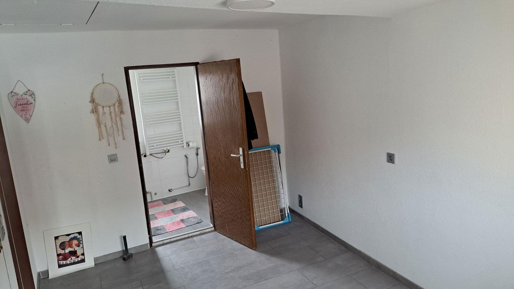 Prenájom bytu 2-izbový 65 m², Darmstädter Str 39, Bickenbach, Hesensko Prenájom bytu 2-izbový 65 m², Darmstädter Str 39, Bickenbach, Hesensko