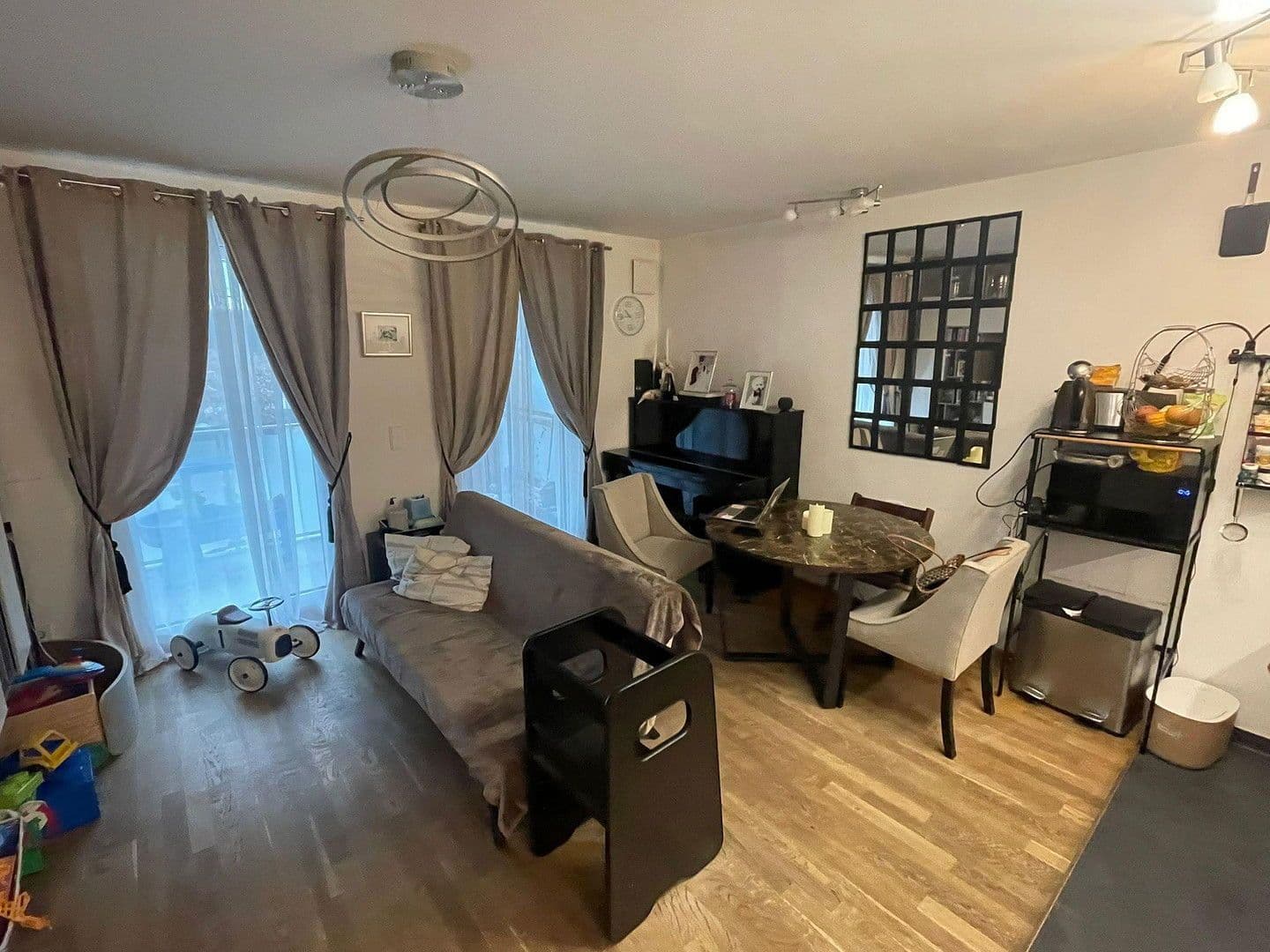 Prenájom bytu 2-izbový 54 m², Königsberger Strasse 30, Frankfurt, Hesensko Prenájom bytu 2-izbový 54 m², Königsberger Strasse 30, Frankfurt, Hesensko