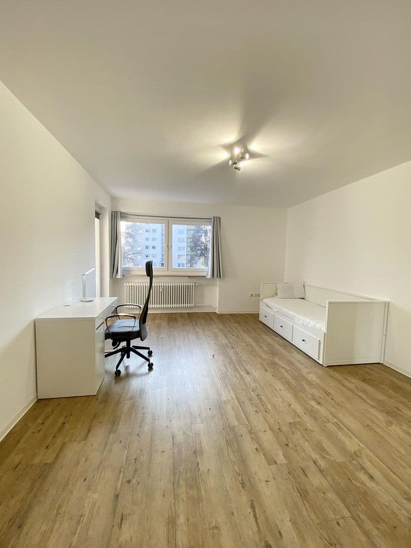 Prenájom bytu 110 m², Euler-Chelpin-Str, Augsburg, Bavorsko Prenájom bytu 110 m², Euler-Chelpin-Str, Augsburg, Bavorsko