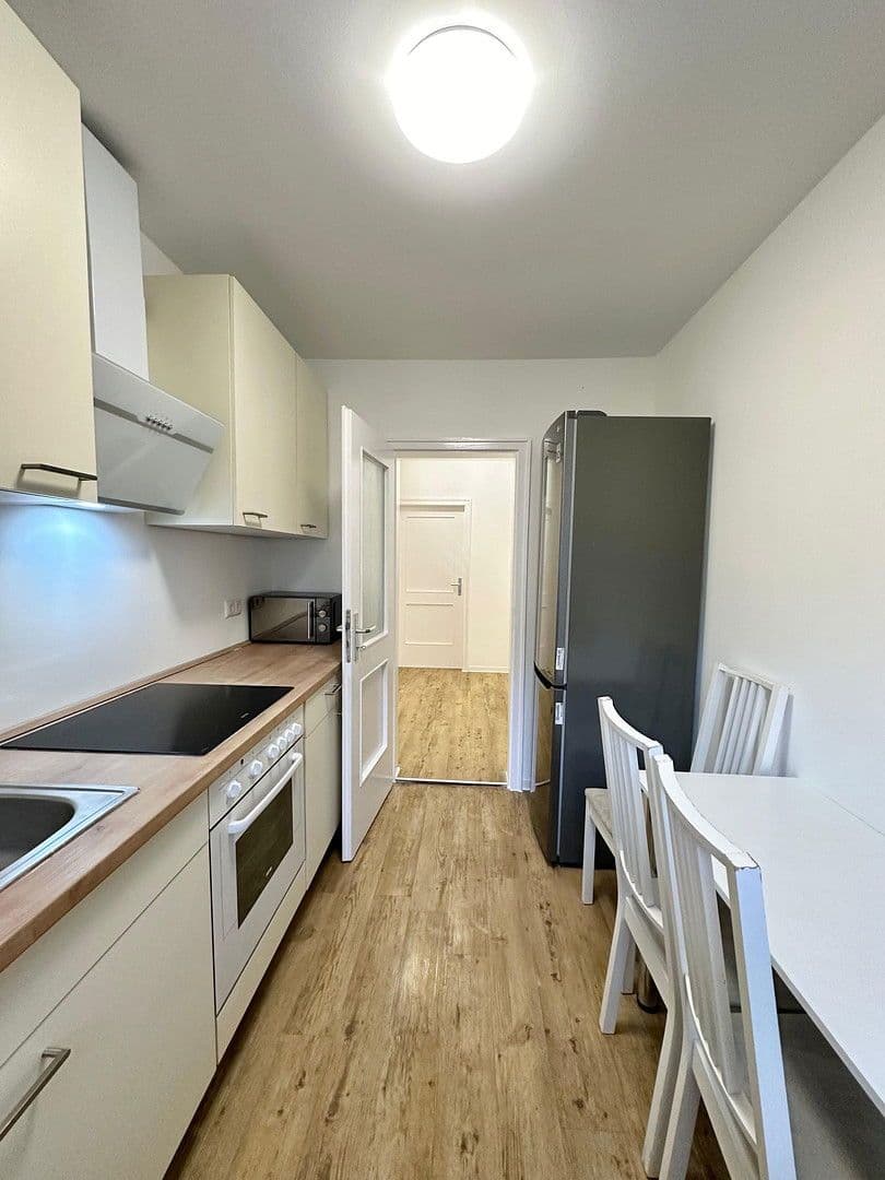 Prenájom bytu 110 m², Euler-Chelpin-Str, Augsburg, Bavorsko Prenájom bytu 110 m², Euler-Chelpin-Str, Augsburg, Bavorsko