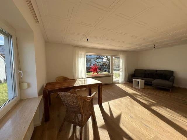 Prenájom bytu 3-izbový 95 m², Brunnthal, Bavorsko Prenájom bytu 3-izbový 95 m², Brunnthal, Bavorsko