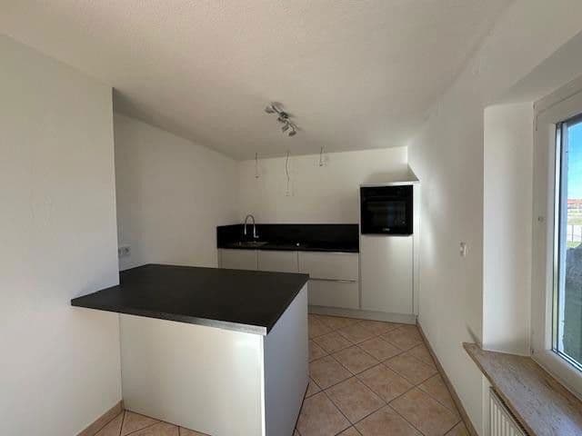 Prenájom bytu 3-izbový 95 m², Brunnthal, Bavorsko Prenájom bytu 3-izbový 95 m², Brunnthal, Bavorsko