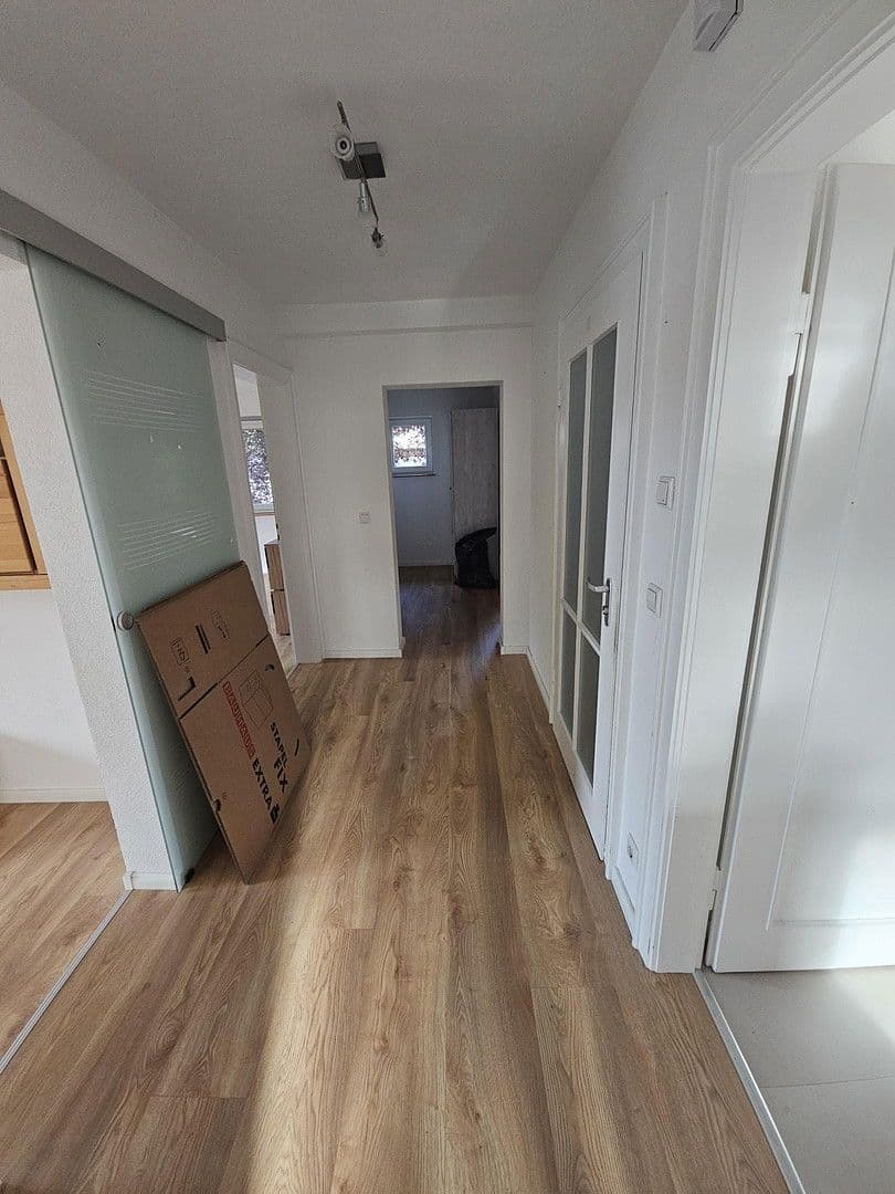 Predaj domu 200 m², pozemek 670 m², Villingen-Schwenningen, Bádensko-Wurttembersko Predaj domu 200 m², pozemek 670 m², Villingen-Schwenningen, Bádensko-Wurttembersko