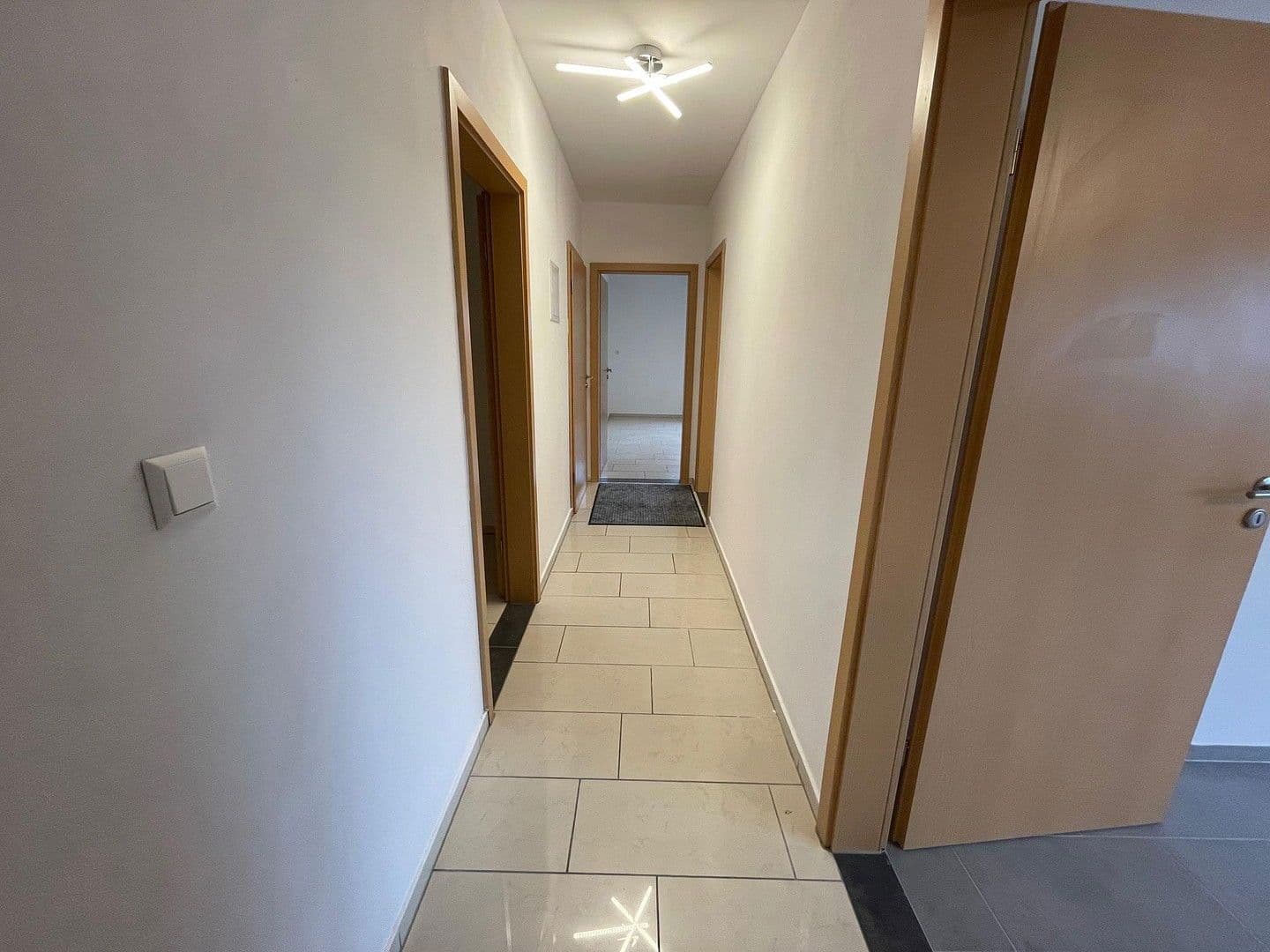 Prenájom bytu 3-izbový 98 m², Bremer Straße 2, Löningen, Dolné Sasko Prenájom bytu 3-izbový 98 m², Bremer Straße 2, Löningen, Dolné Sasko