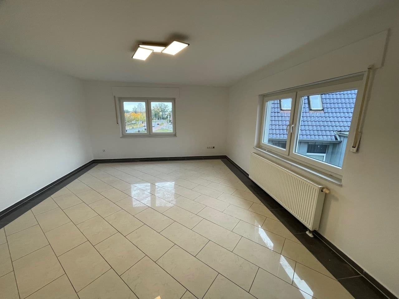 Prenájom bytu 3-izbový 98 m², Bremer Straße 2, Löningen, Dolné Sasko Prenájom bytu 3-izbový 98 m², Bremer Straße 2, Löningen, Dolné Sasko