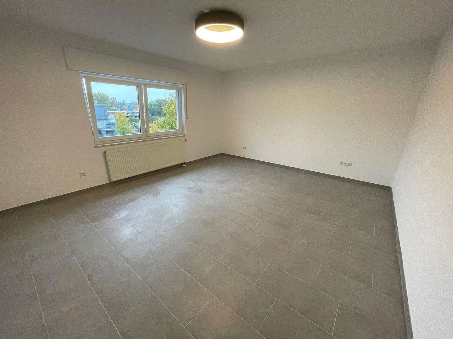 Prenájom bytu 3-izbový 98 m², Bremer Straße 2, Löningen, Dolné Sasko Prenájom bytu 3-izbový 98 m², Bremer Straße 2, Löningen, Dolné Sasko