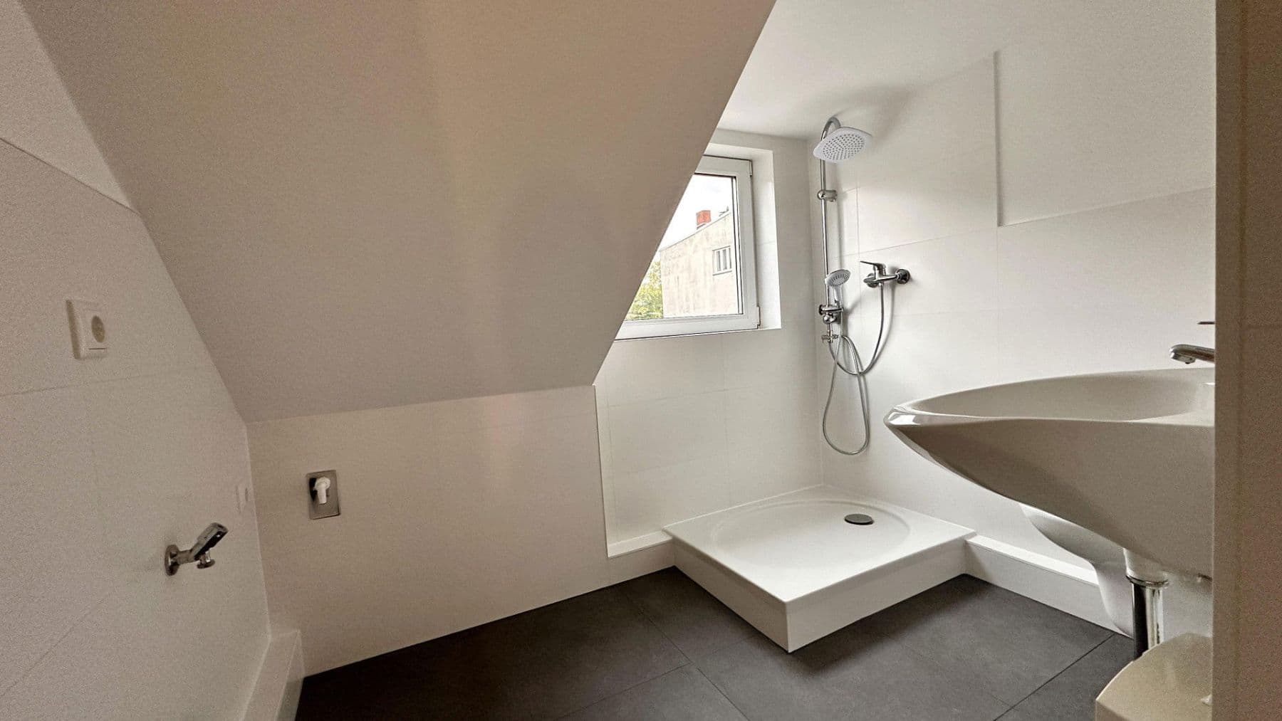 Prenájom bytu 2-izbový 52 m², Kiel, Šlezvicko-Holštajnsko Prenájom bytu 2-izbový 52 m², Kiel, Šlezvicko-Holštajnsko