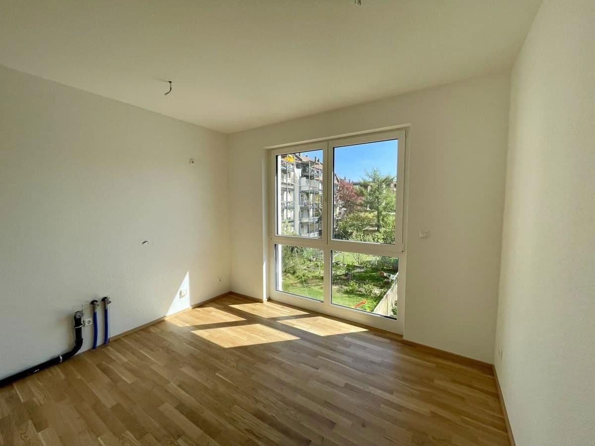 Prenájom bytu 2-izbový 78 m², Karlsruhe, Bádensko-Wurttembersko Prenájom bytu 2-izbový 78 m², Karlsruhe, Bádensko-Wurttembersko