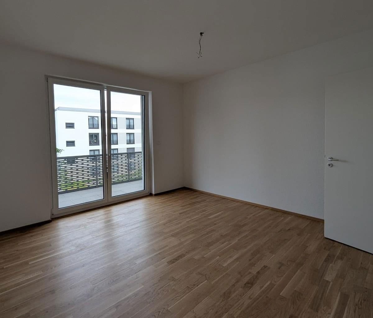 Prenájom bytu 2-izbový 87 m², Geranienstraße 21, Karlsruhe, Bádensko-Wurttembersko Prenájom bytu 2-izbový 87 m², Geranienstraße 21, Karlsruhe, Bádensko-Wurttembersko
