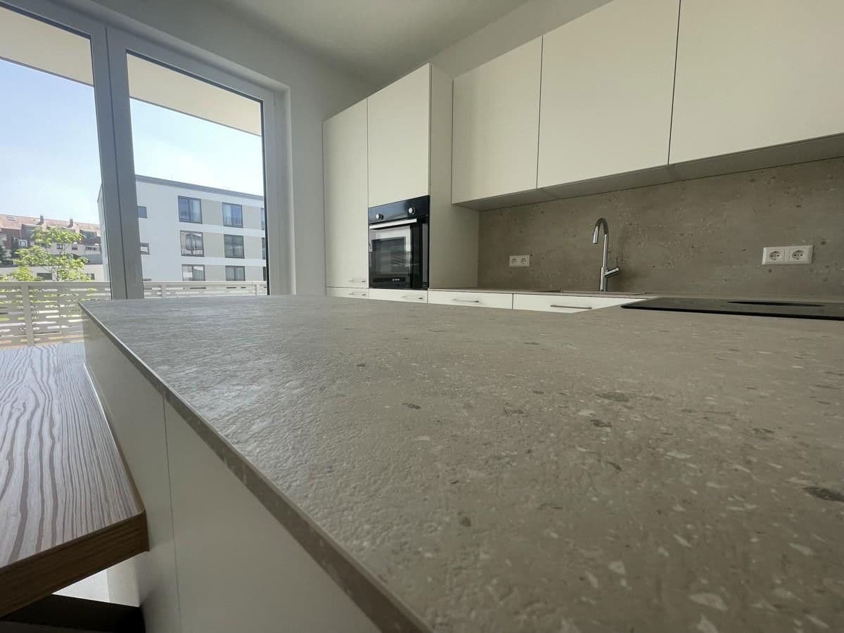 Prenájom bytu 2-izbový 87 m², Geranienstraße 21, Karlsruhe, Bádensko-Wurttembersko Prenájom bytu 2-izbový 87 m², Geranienstraße 21, Karlsruhe, Bádensko-Wurttembersko