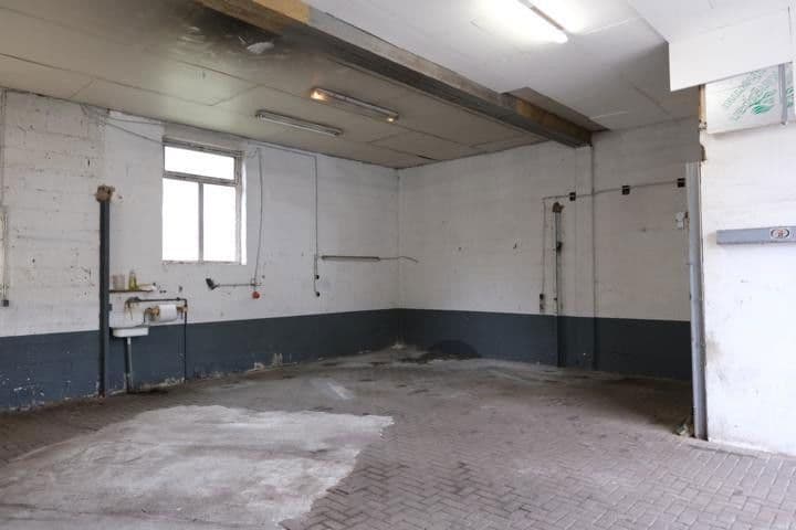 Prenájom nebytového priestoru 100 m², Rodalben, Porýnie-Falcko Prenájom nebytového priestoru 100 m², Rodalben, Porýnie-Falcko